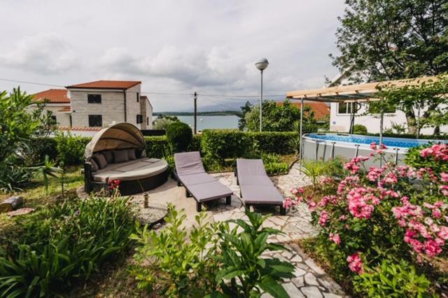 Villa Sarah Klimno Exteriér fotografie