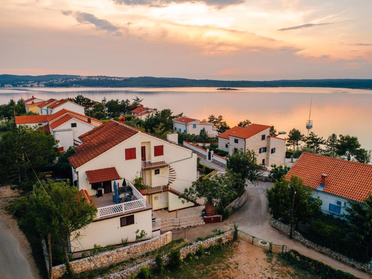 Villa Sarah Klimno Exteriér fotografie